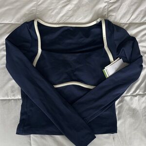 Gilly Hicks Recharge workout top
